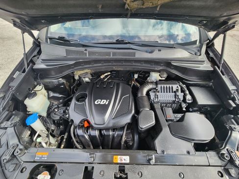 Used 2014 Hyundai Santa Fe Sport image 17