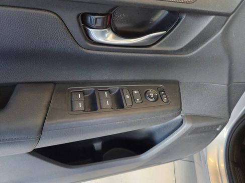 Used 2025 Honda CR-V LX image 15
