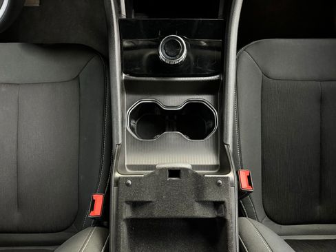 Used 2023 Jeep Grand Cherokee Laredo image 22