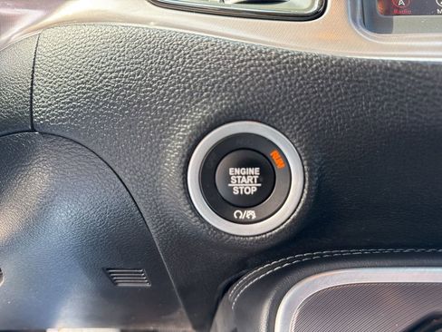 Used 2021 Dodge Challenger SXT image 19