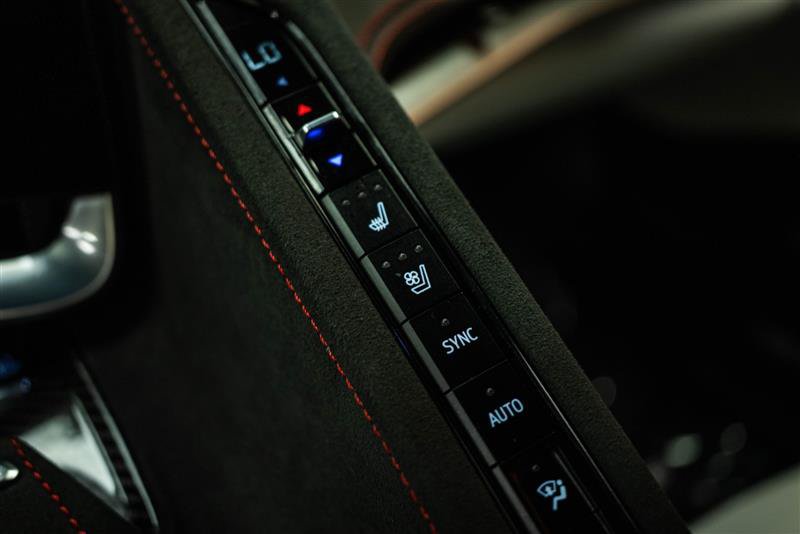Used 2023 Chevrolet Corvette Stingray Premium Cpe RWD image 19
