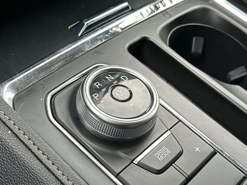 Used 2024 Ford Expedition Max XLT image 30