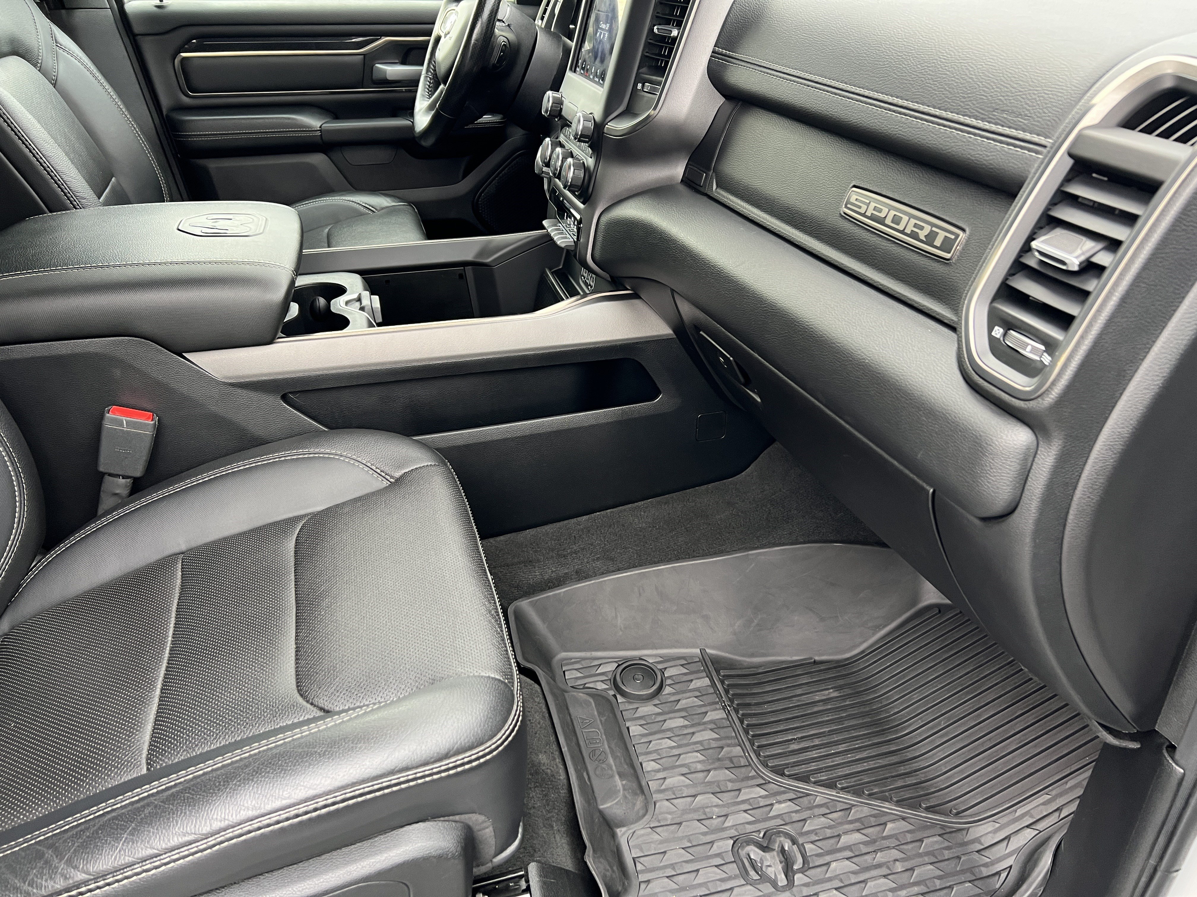 Used 2020 RAM 1500 Sport w/ Level 2 Equipment Goup w/2_L AWD/4WD image 19