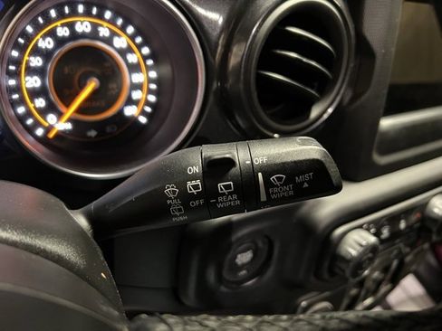 Used 2021 Jeep Wrangler Unlimited Sport image 30