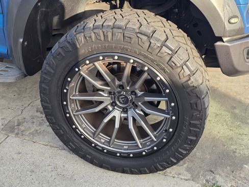 Used 2020 Ford F150 Raptor w/ Equipment Group 802A Luxury image 28