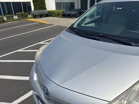 Used 2013 Toyota Prius V Two FWD image 22