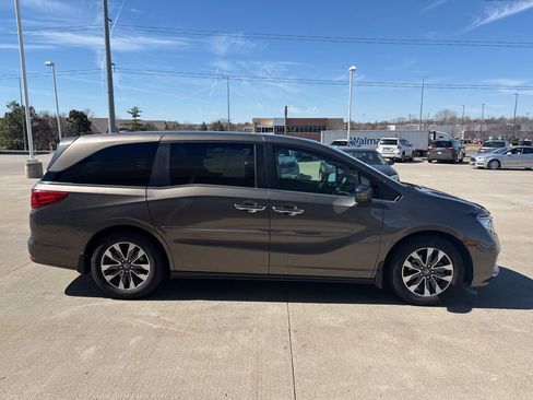 Used 2022 Honda Odyssey EX-L image 4
