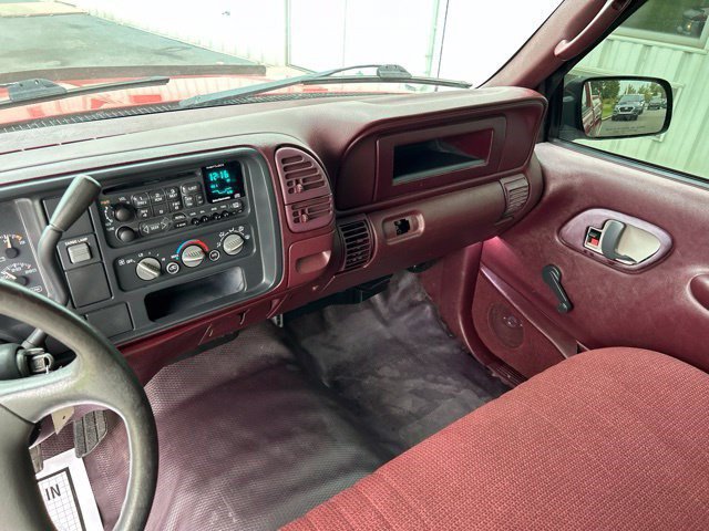 Used 1998 Chevrolet Silverado 2500 2WD Regular Cab w/ Comfort & Convenience Pkg image 15