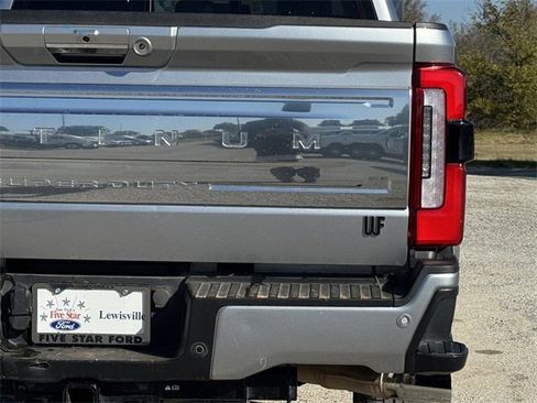 Used 2024 Ford F250 Platinum image 6
