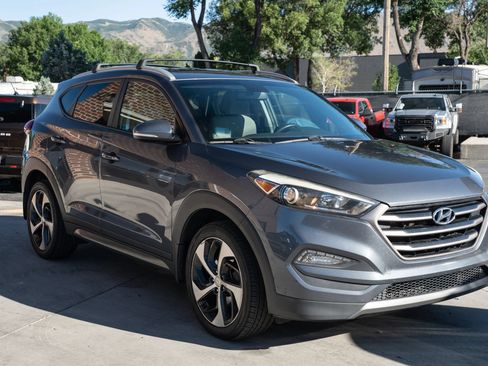 Used 2016 Hyundai Tucson Sport AWD/4WD image 12