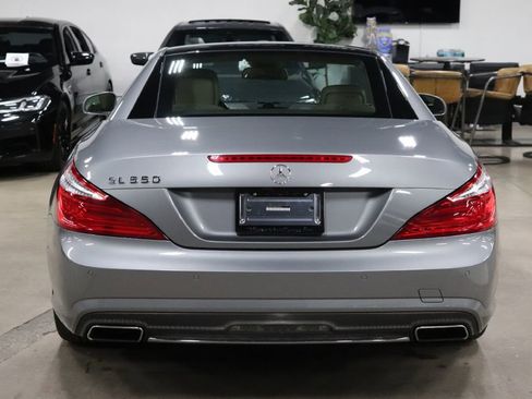 Used 2013 Mercedes-Benz SL 550 image 7