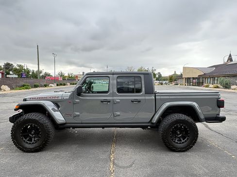 Used 2022 Jeep Gladiator Rubicon w/ LED Lighting Group AWD/4WD image 12