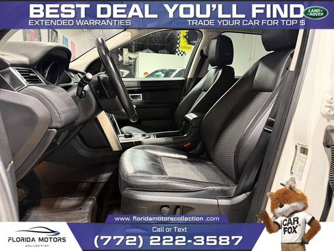 Used 2019 Land Rover Discovery Sport SE AWD/4WD image 10