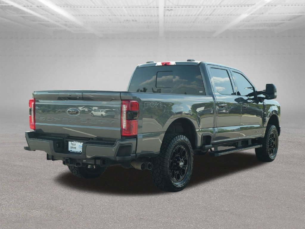 Used 2025 Ford F250 Lariat w/ Black Appearance Package AWD/4WD image 9