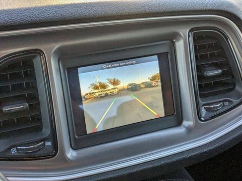 Used 2022 Dodge Challenger SXT image 12