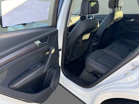 Used 2022 Audi Q5 2.0T Premium image 28