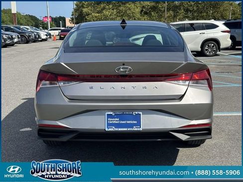 Certified 2023 Hyundai Elantra SEL w/ Convenience Package FWD image 7