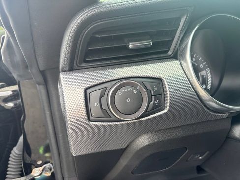 Used 2019 Ford Mustang GT RWD image 26