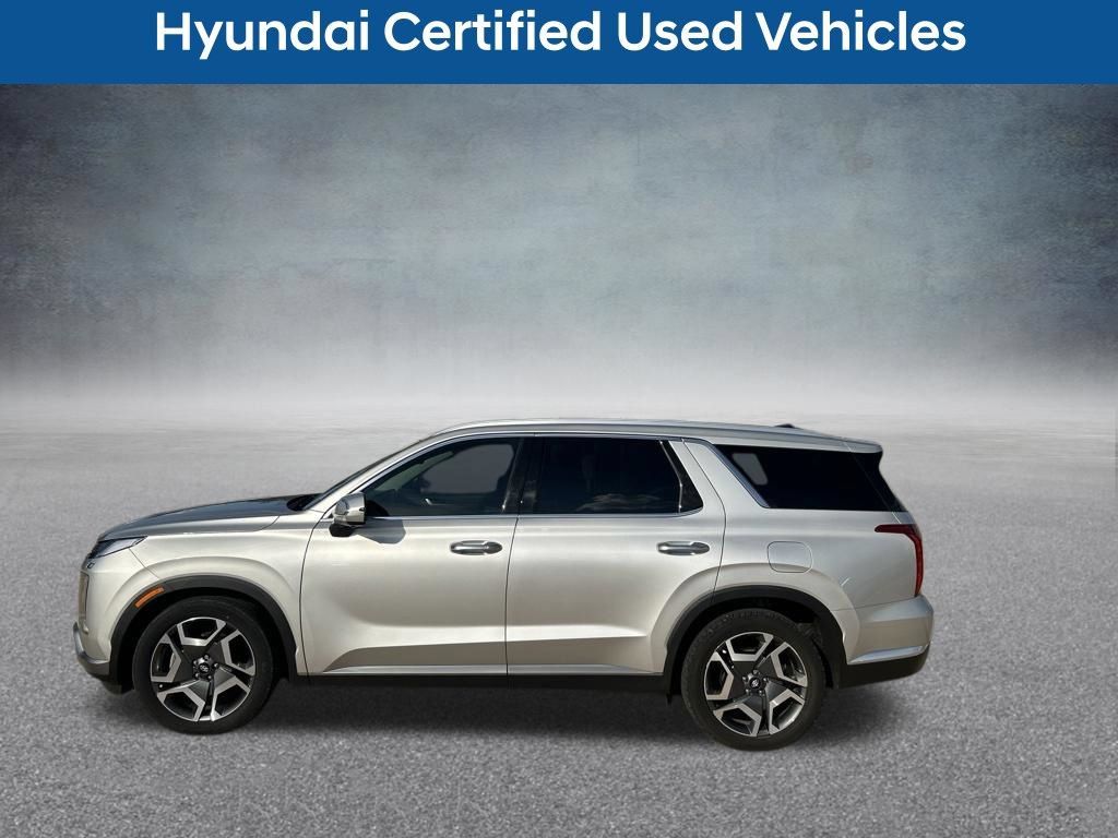 Used 2024 Hyundai Palisade Limited FWD image 2