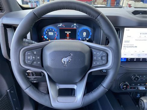 New 2025 Ford Bronco Badlands image 21