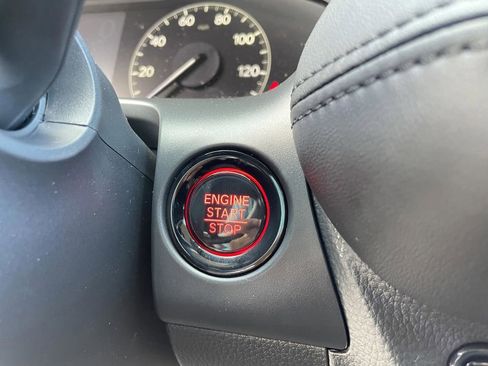 New 2026 Honda HR-V LX image 36