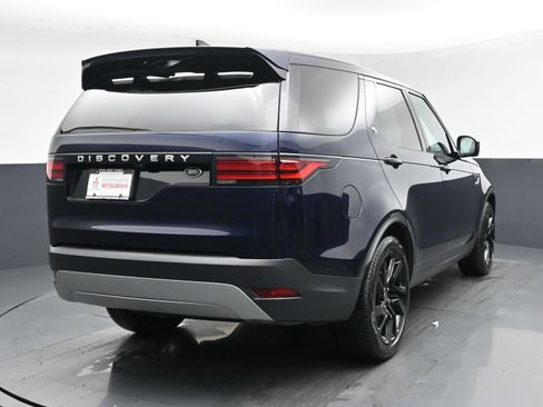 Used 2023 Land Rover Discovery S image 23