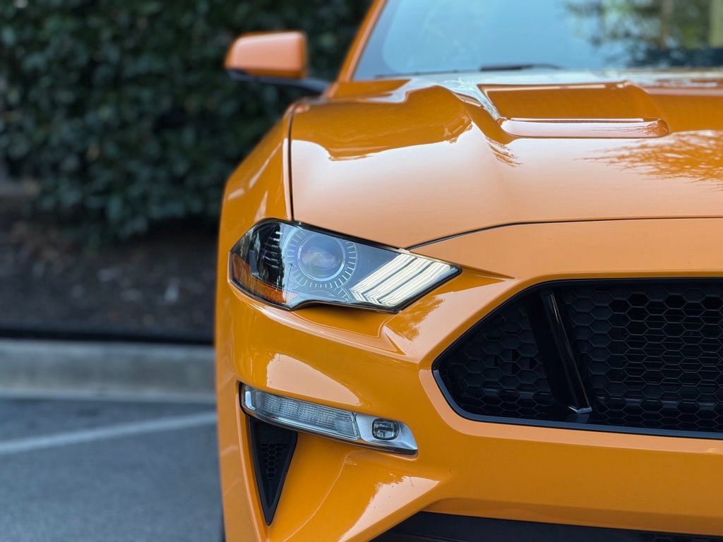 Used 2018 Ford Mustang GT Premium w/ Equipment Group 401A RWD image 4