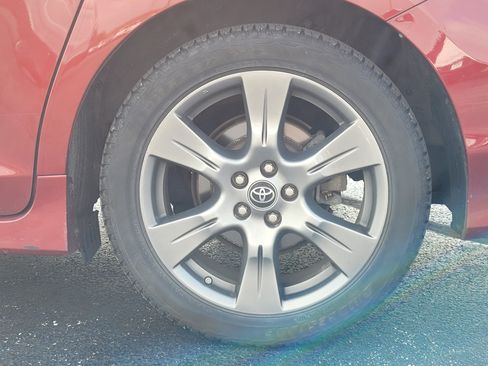 Used 2018 Toyota Sienna SE w/ SE Preferred Package FWD image 10