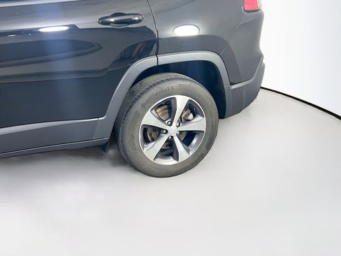 Used 2022 Jeep Cherokee Limited AWD/4WD image 30