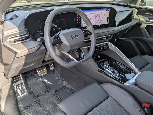 New 2025 Audi SQ5 Premium Plus image 8