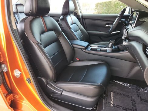 Certified 2021 Nissan Sentra SR w/ SR Premium Package image 15