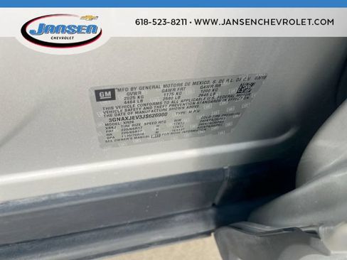 Used 2018 Chevrolet Equinox LT FWD image 33