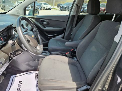 Used 2020 Chevrolet Trax LS w/ Tint and Cruise Package FWD image 22