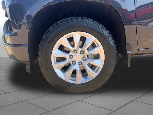 Used 2022 Chevrolet Silverado 1500 Custom AWD/4WD image 11