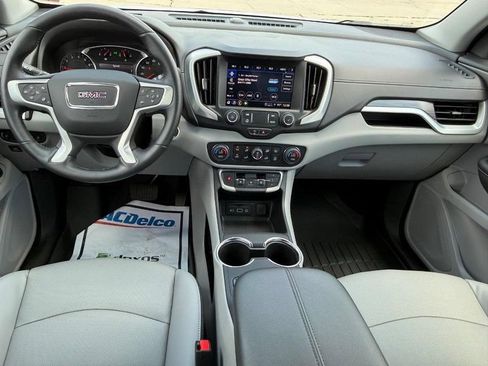 Used 2022 GMC Terrain SLT FWD image 9