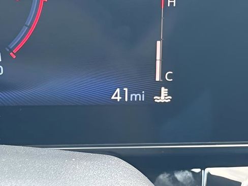 New 2026 Chevrolet Trax RS w/ Sunroof Package image 21