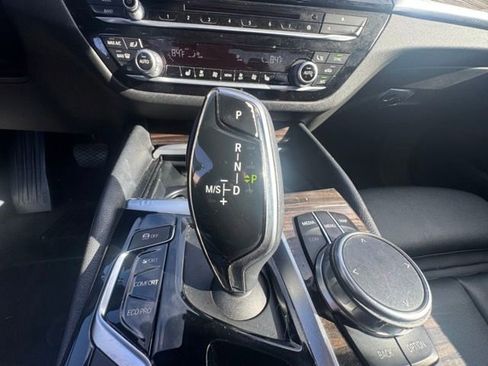 Used 2018 BMW 530e image 17