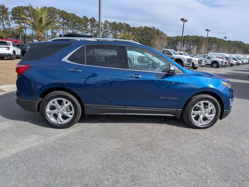 Used 2021 Chevrolet Equinox Premier image 3