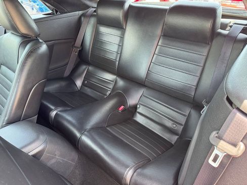Used 2006 Ford Mustang GT Premium RWD image 16
