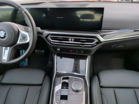 Used 2023 BMW 330i Sedan w/ M Sport Package image 31