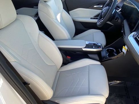 Used 2026 BMW X1 xDrive28i w/ Technology Package AWD/4WD image 11