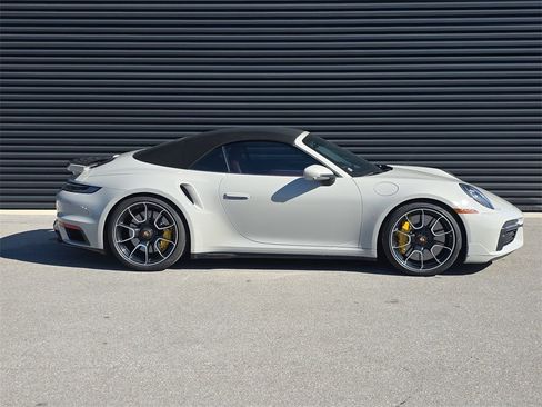 Used 2022 Porsche 911 Turbo S image 8