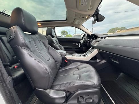 Used 2015 Land Rover Range Rover Evoque Pure Plus image 16