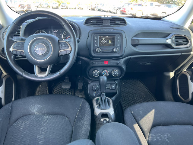 Used 2017 Jeep Renegade Latitude w/ Cold Weather Group AWD/4WD image 2