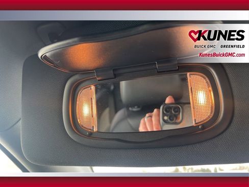 Used 2025 Jeep Compass Limited image 34