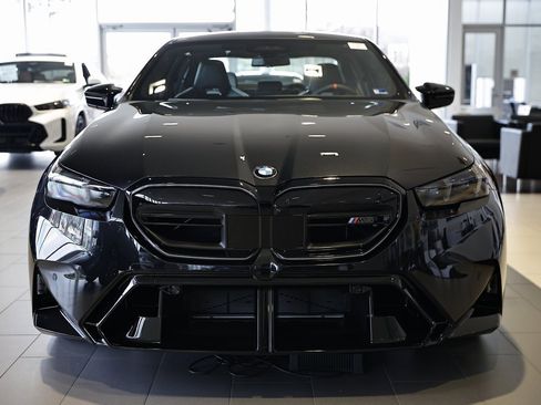 New 2026 BMW M5 Base w/ Executive Package image 11