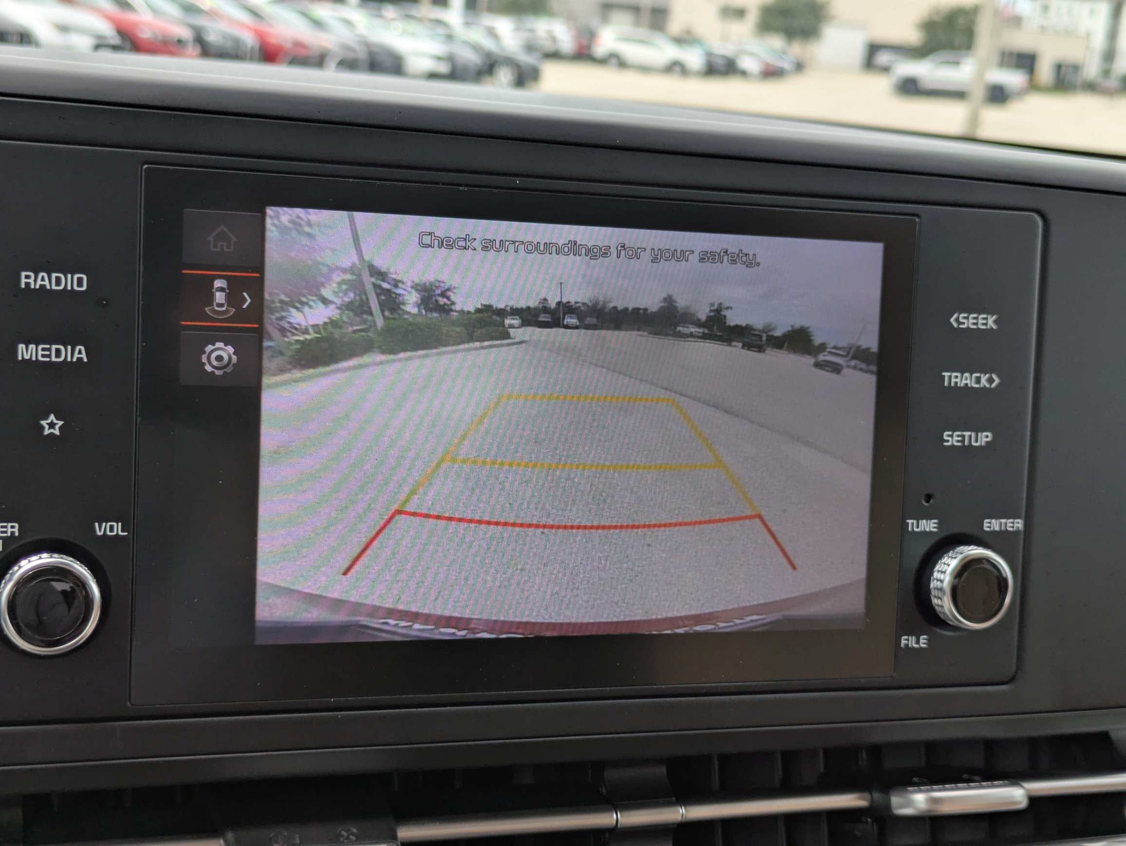 Certified 2024 Kia Carnival LX FWD image 21