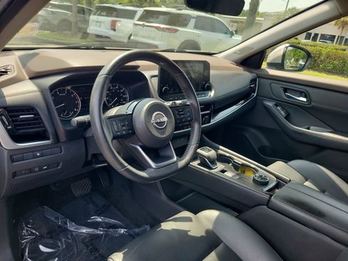 Used 2023 Nissan Rogue SL w/ SL Premium Package AWD/4WD image 18