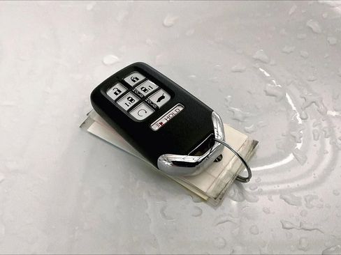 Used 2021 Honda Odyssey EX-L image 9