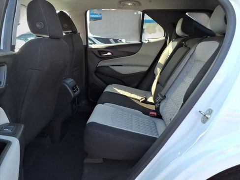 Used 2023 Chevrolet Equinox LT image 11
